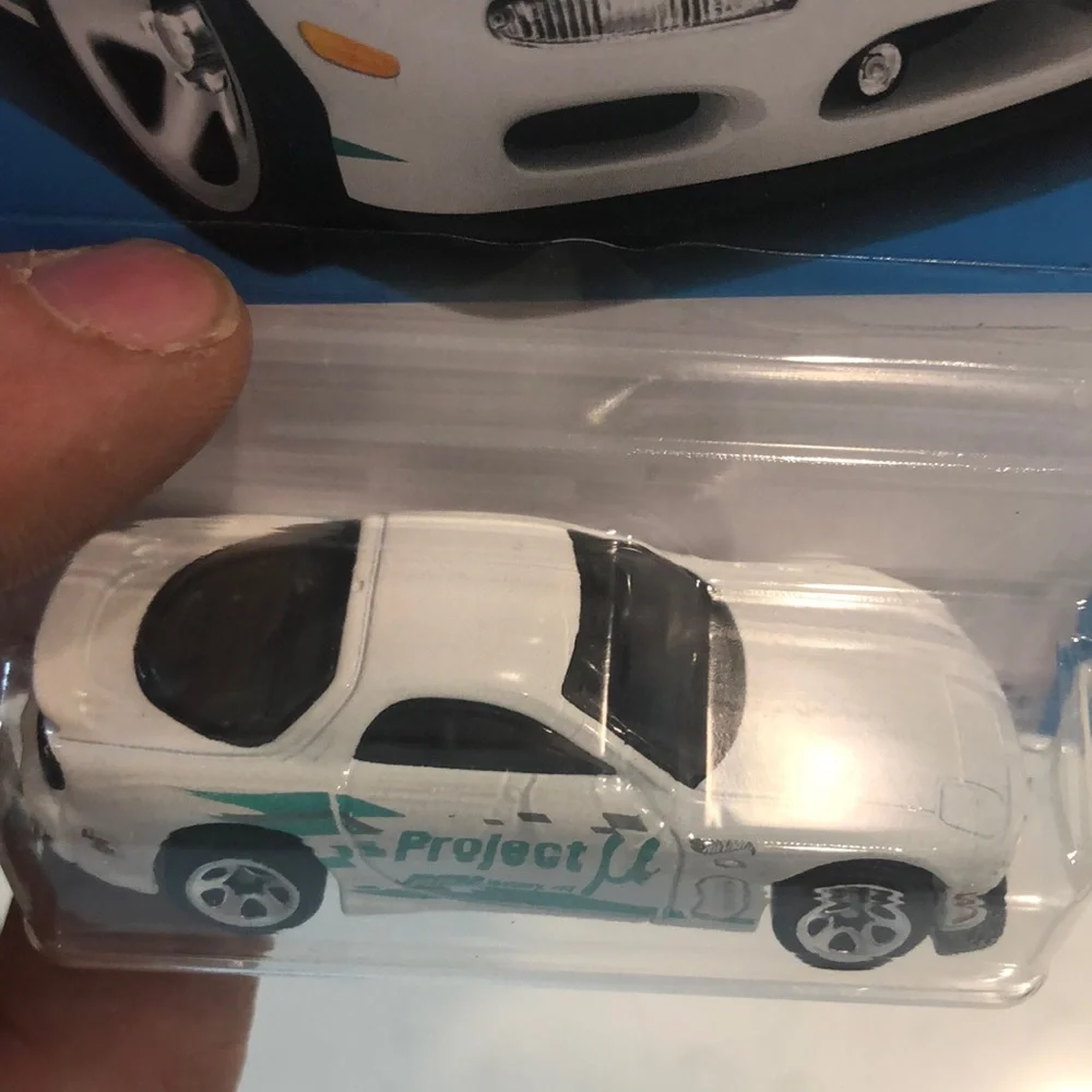 White '95 Mazda RX-7 Toy Car